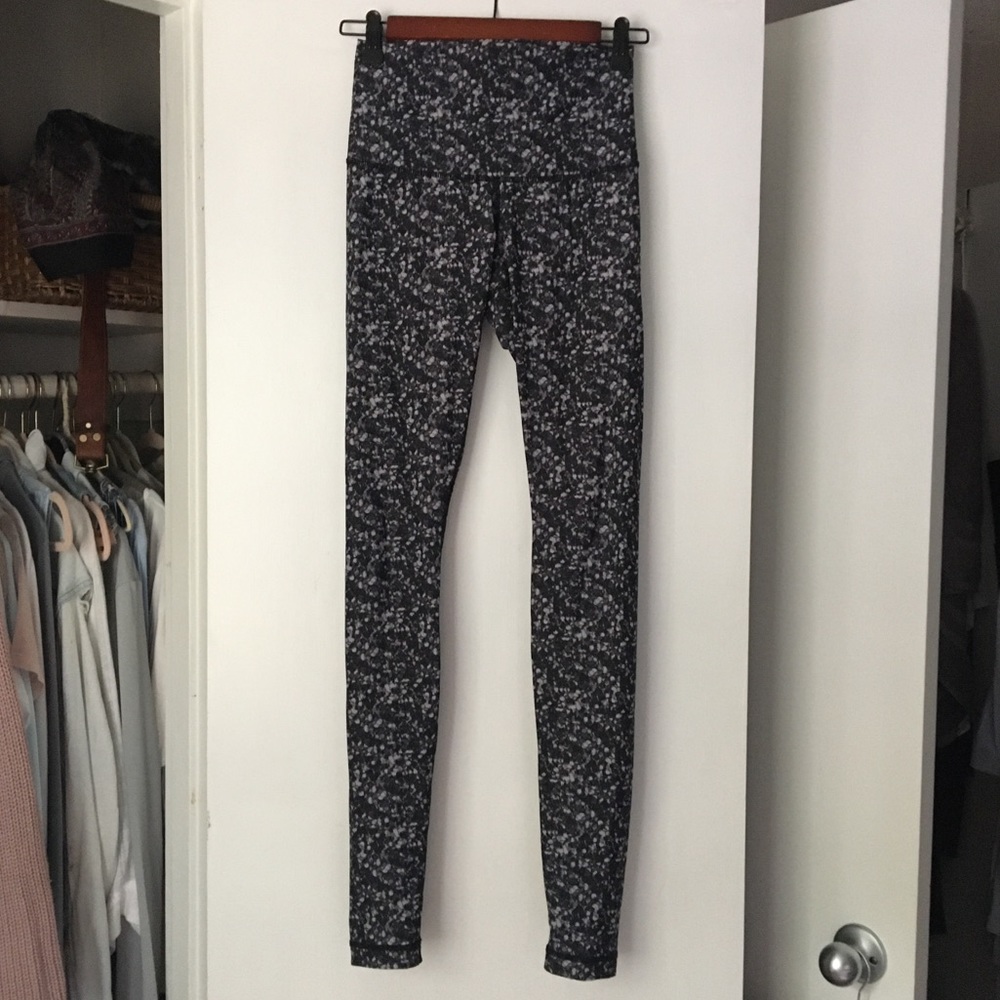 Lululemon leggings size 4-6